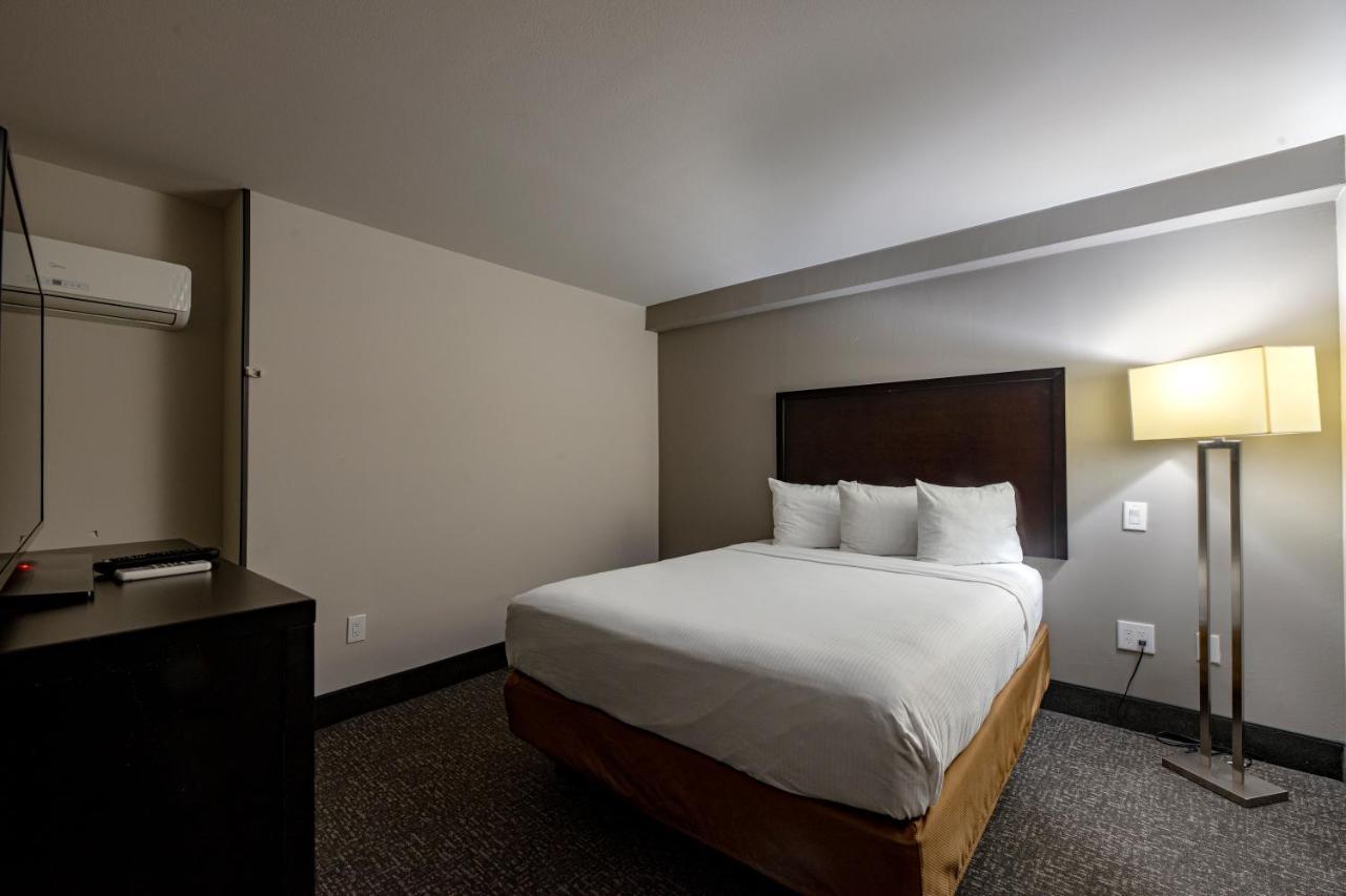 Wingate By Wyndham Atlanta Galleria/ Ballpark Смирна Экстерьер фото